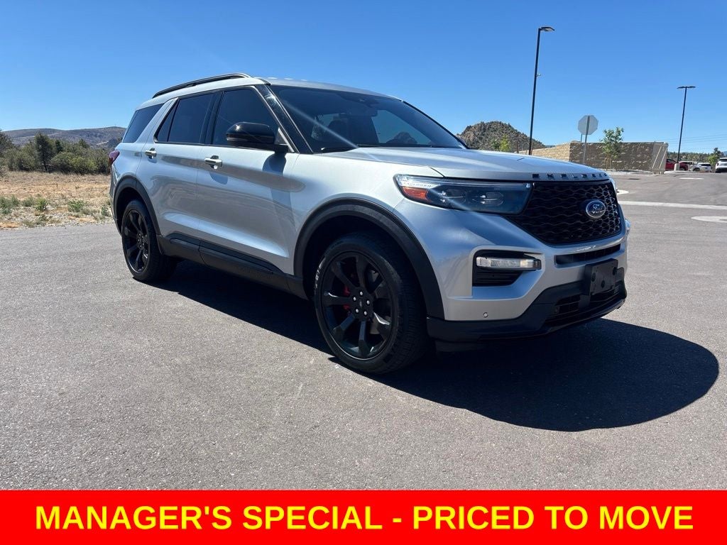 2023 Ford Explorer — rear three-quarter view